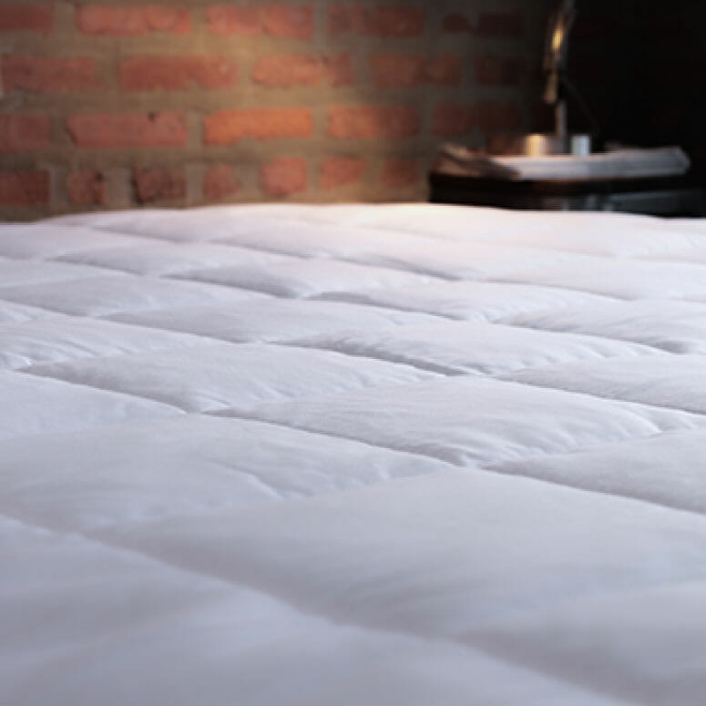 Slumber Cloud Nacreous Mattress Pad