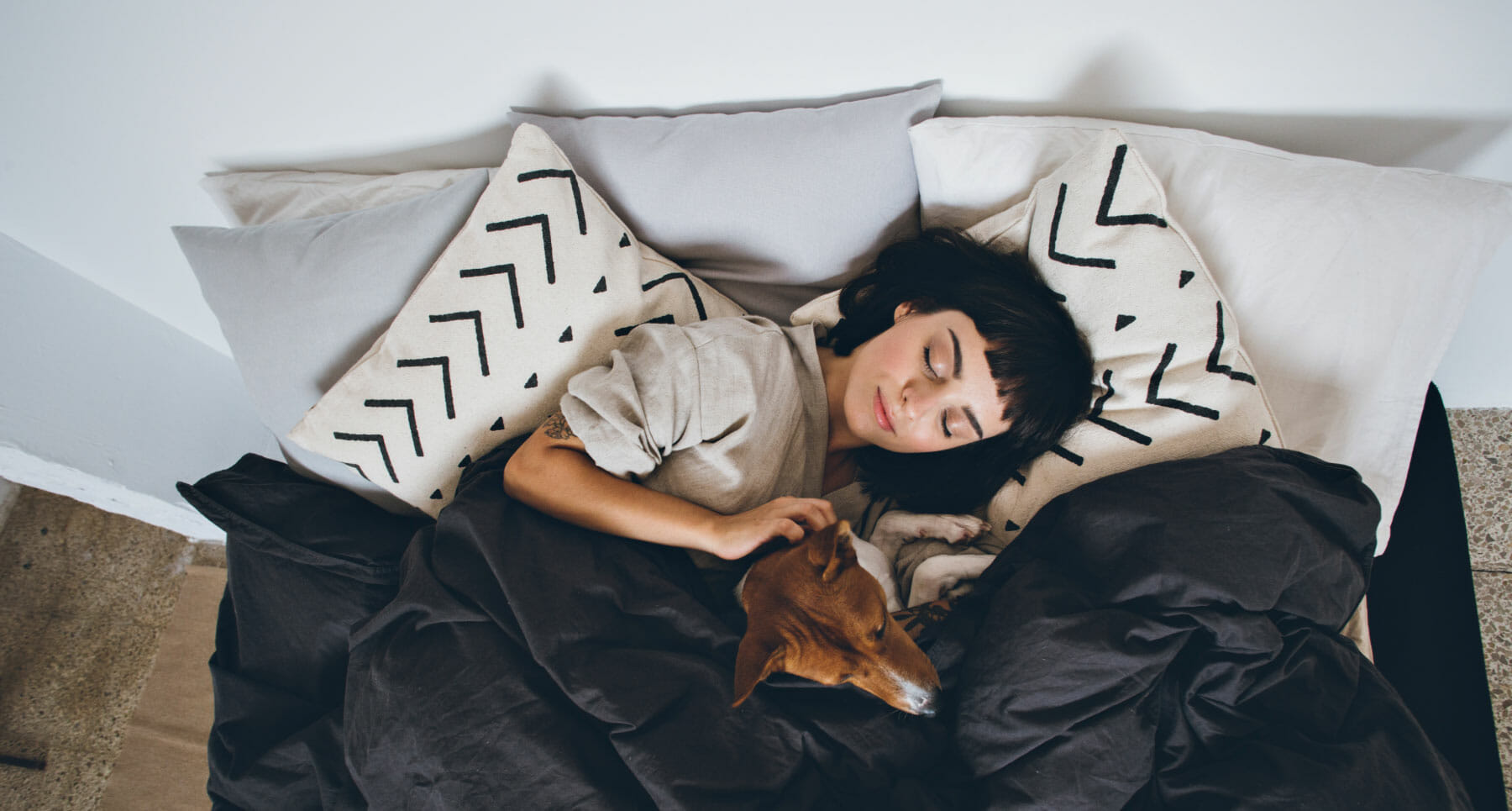 What Is a Weighted Blanket? It May Be the Answer to a Better Night’s