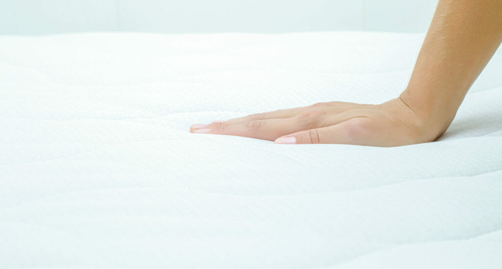 Mattress Topper Versus Mattress Pad: Which One Is Right For You?