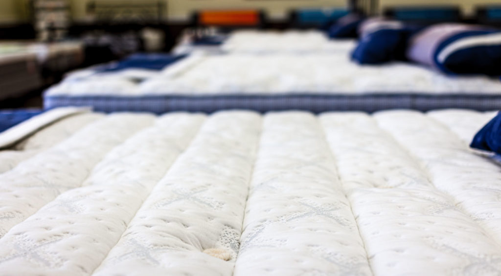 OMR FAQ HowtoFindtheBestSalesonMattresses Body4