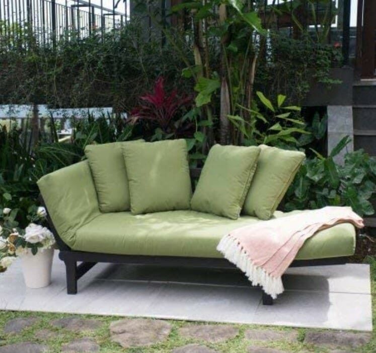 Outdoor Porch Bed 1